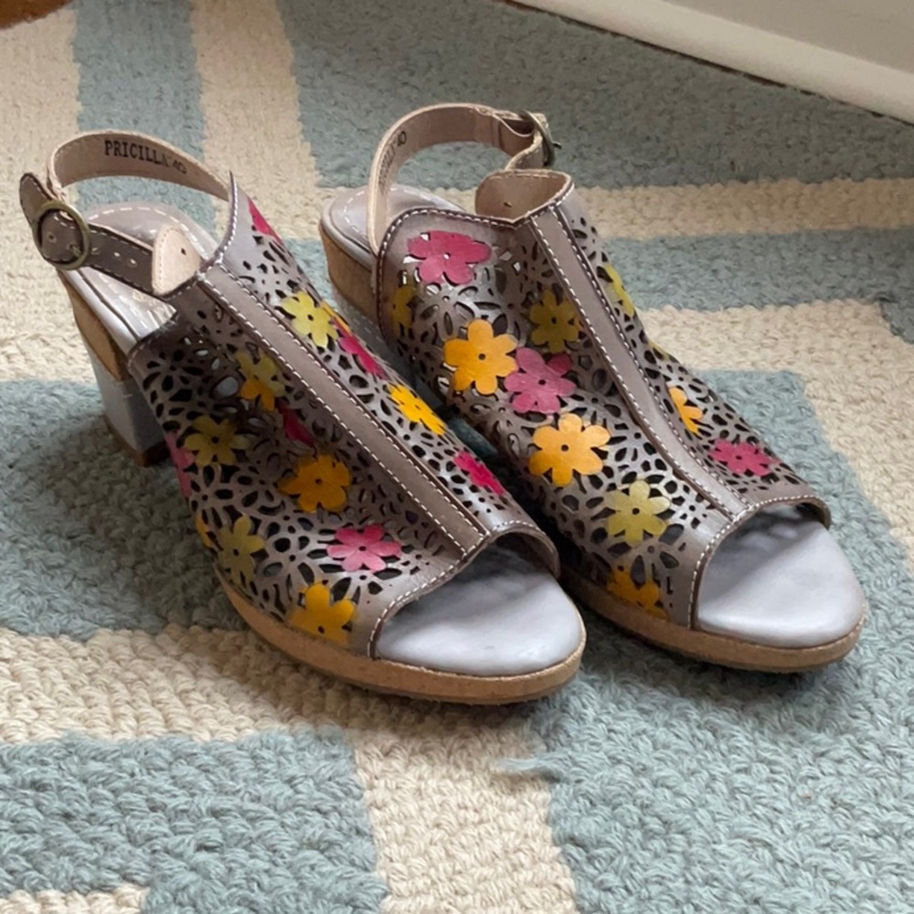 Gray, Yellow, and Red  L’Artiste Shoes